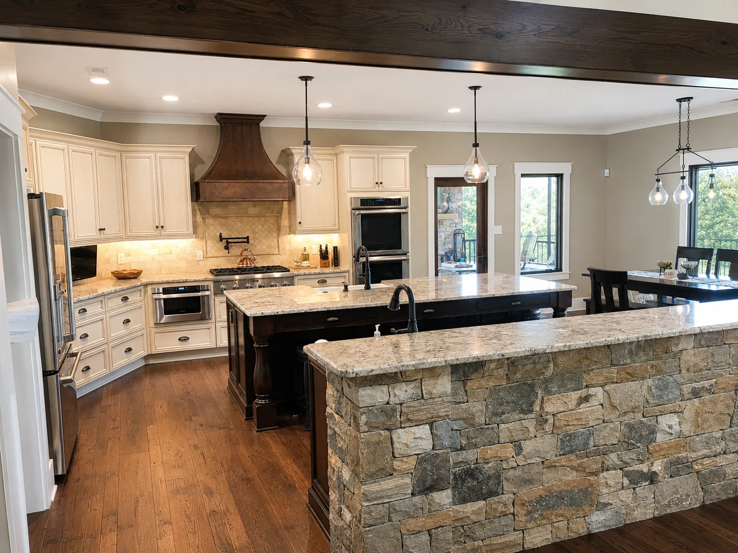 Custom kitchen in a custom home built by Higgins Building Group in Western North Carolina